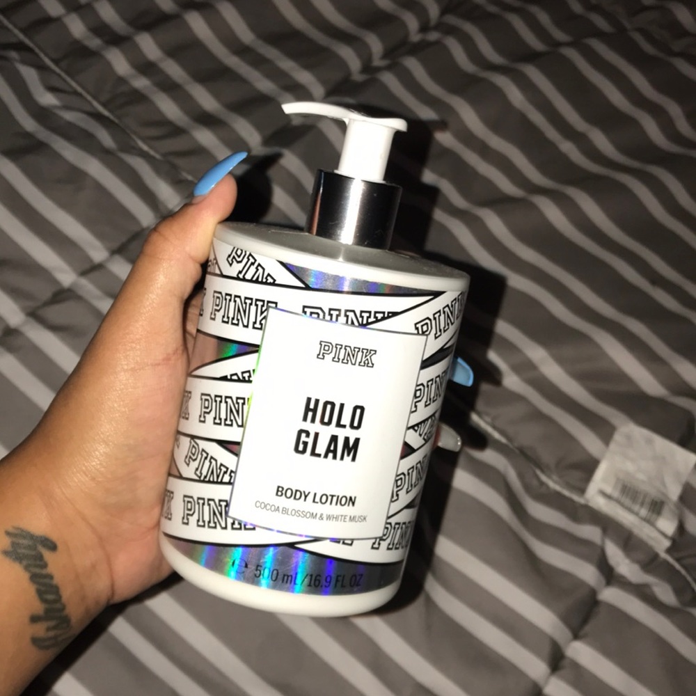 holo glam body lotion